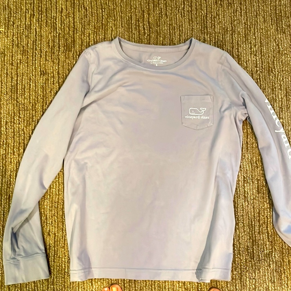 Vineyard Vines long sleeve T-shirt (purple) Woman’s size small, great condition